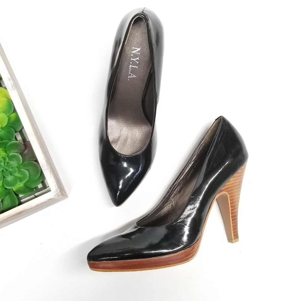 NYLA Sharlene Black Pumps - Picture 1 of 7
